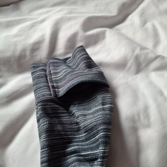 Lululemon Define Hooded Jacket - Picture 5 of 8